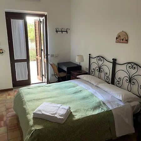 Luca Farm stay *