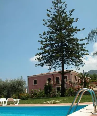 Alojamento de Turismo Rural Luca SantʼAgata di Militello
